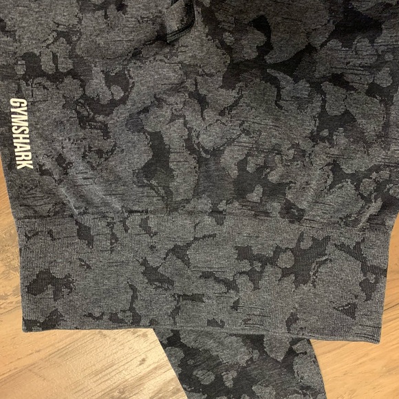 Gymshark adapt camo leggings - Picture 3 of 3